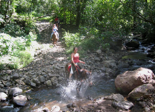 horseback trekking Monteverde